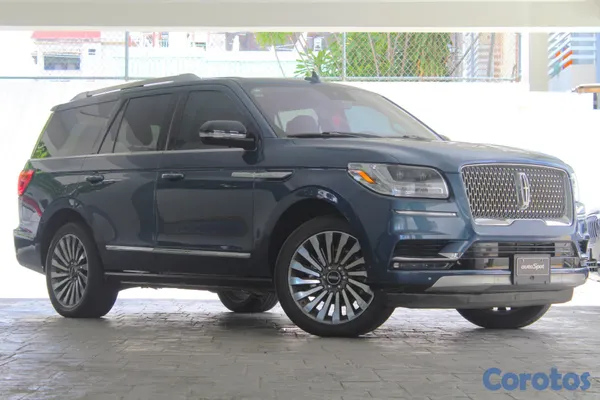 2026 Lincoln Navigator — foto 2 / 12