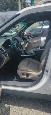 2013 Ford Explorer — foto 7 / 10