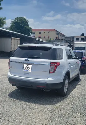 2013 Ford Explorer — foto 9 / 10