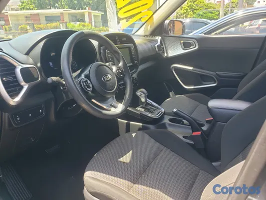 2020 Kia Soul — foto 4 / 9