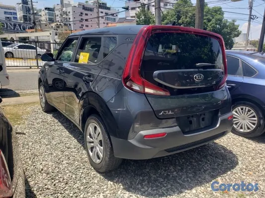 2020 Kia Soul — foto 7 / 9
