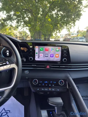 2021 Hyundai Elantra — foto 4 / 13