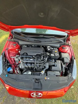 2021 Hyundai Elantra — foto 6 / 13