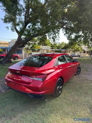 2021 Hyundai Elantra — foto 13 / 13