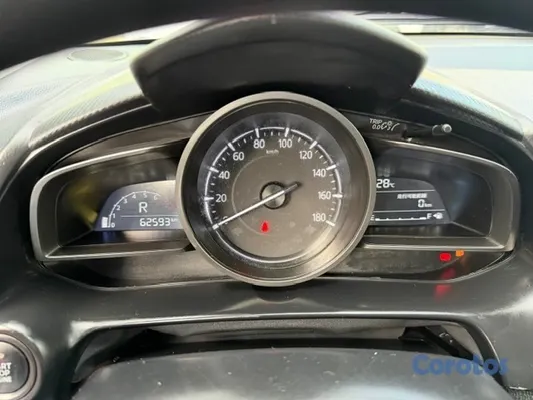 2020 Mazda Demio — foto 9 / 12