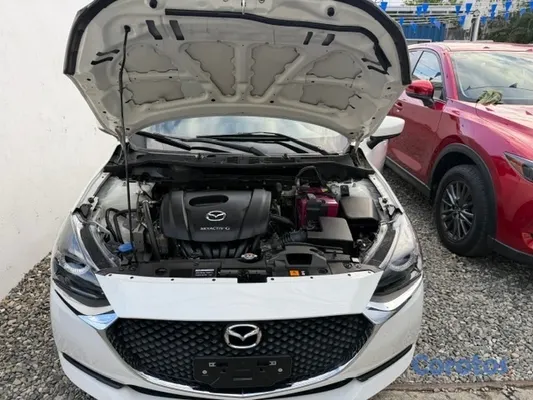 2020 Mazda Demio — foto 10 / 12