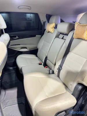 2019 Kia Sorento — foto 8 / 11