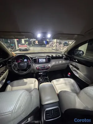 2019 Kia Sorento — foto 10 / 11