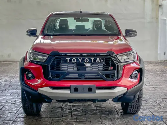 2027 Toyota Hilux — foto 3 / 11