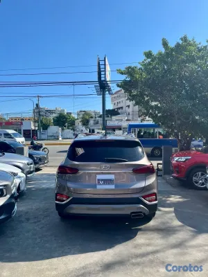 2020 Hyundai Santa Fe — foto 7 / 13