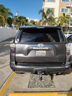 2011 Toyota 4 Runner — foto 2 / 4