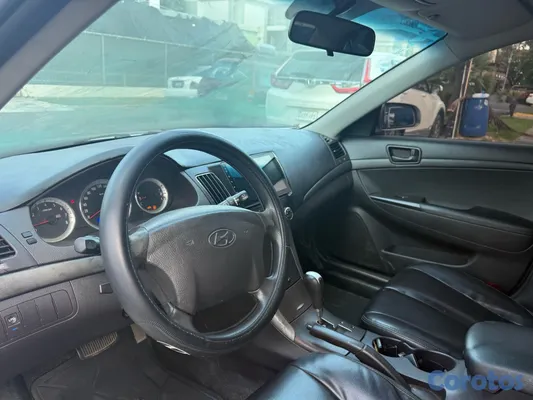 2013 Hyundai Sonata — foto 9 / 11