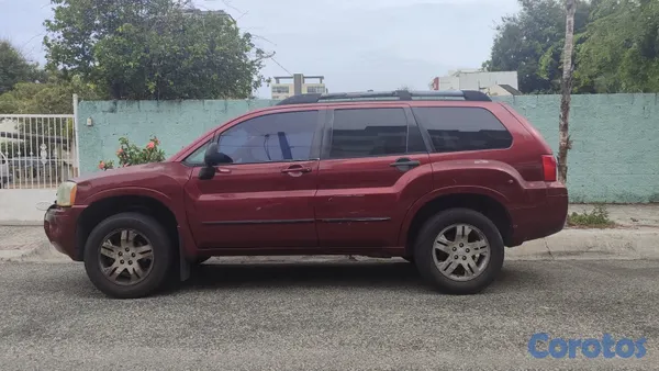 2004 Mitsubishi Endeavor — foto 2 / 8