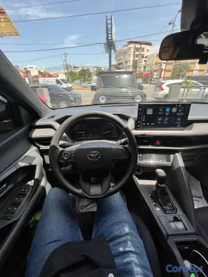 2024 Toyota Yaris Cross FULL — foto 9 / 11