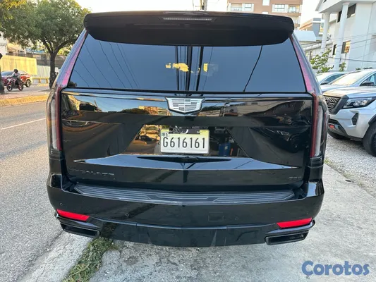 2022 Cadillac Escalade — foto 5 / 12