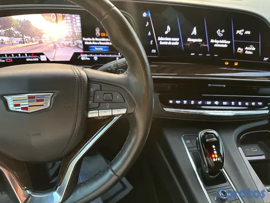 2022 Cadillac Escalade — foto 12 / 12