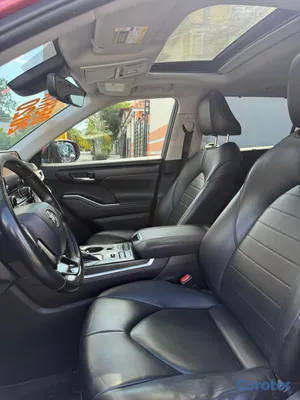 2020 Toyota Highlander — foto 9 / 13