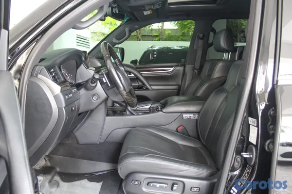 2020 Lexus Lx — foto 2 / 13