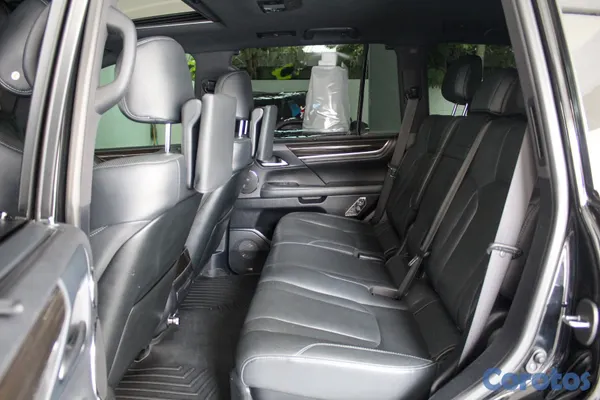 2020 Lexus Lx — foto 4 / 13