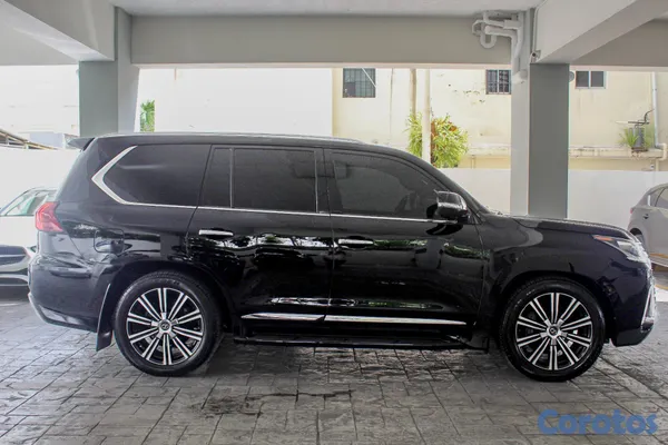 2020 Lexus Lx — foto 13 / 13