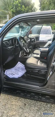 2017 Toyota 4 Runner — foto 7 / 9