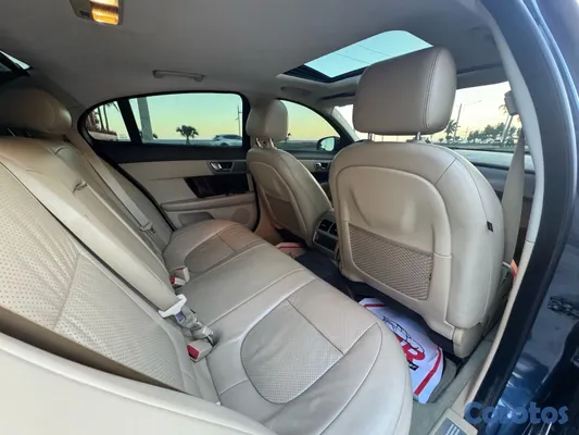 2009 Jaguar Xf — foto 7 / 9
