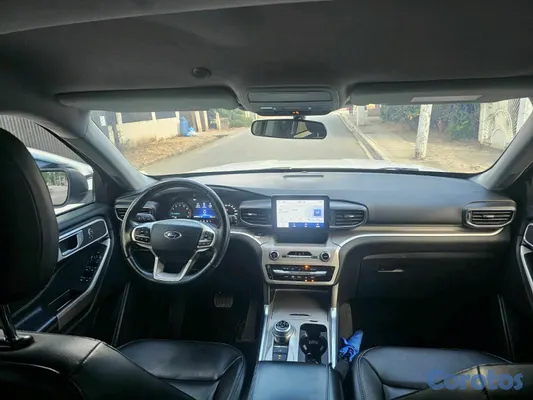 2023 Ford Explorer — foto 5 / 14