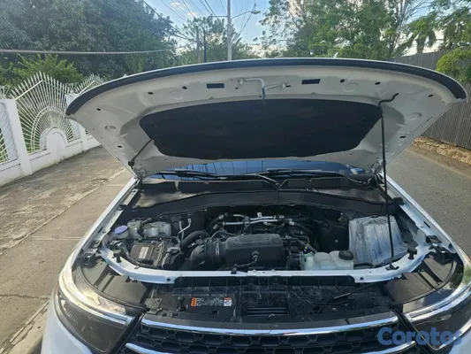 2023 Ford Explorer — foto 7 / 14