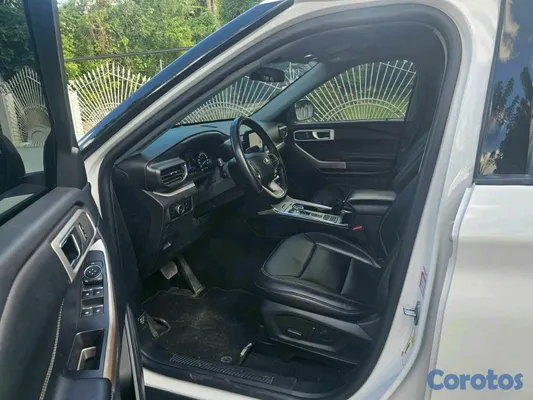 2023 Ford Explorer — foto 14 / 14