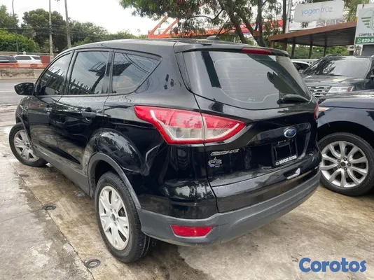 2016 Ford Escape — foto 4 / 8