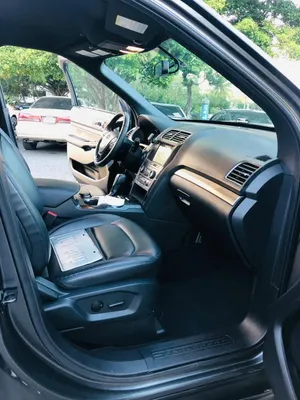 2019 Ford Explorer — foto 3 / 10