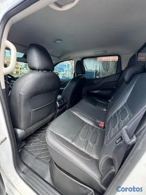 2022 Nissan Frontier — foto 5 / 13