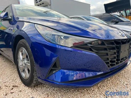 2021 Hyundai Elantra — foto 2 / 7