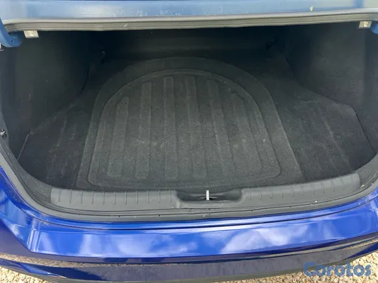 2021 Hyundai Elantra — foto 6 / 7