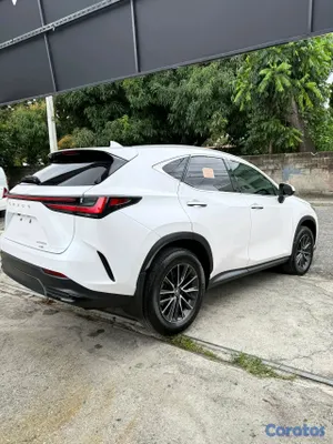 2022 Lexus NX — foto 3 / 12