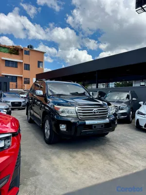 2010 Toyota Land Cruiser — foto 3 / 12