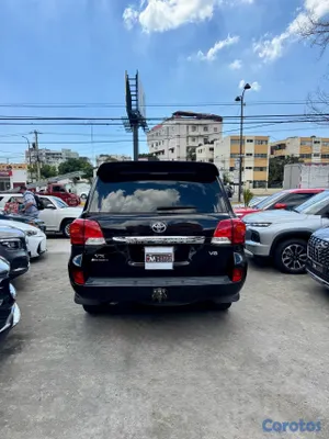 2010 Toyota Land Cruiser — foto 6 / 12