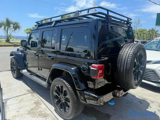 2021 Jeep Wrangler — foto 7 / 10