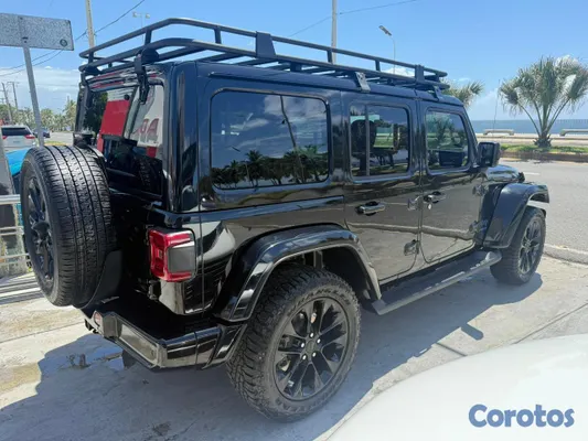 2021 Jeep Wrangler — foto 8 / 10