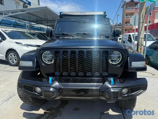 2021 Jeep Wrangler — foto 10 / 10