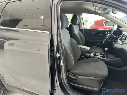 2020 Kia Sorento — foto 9 / 15