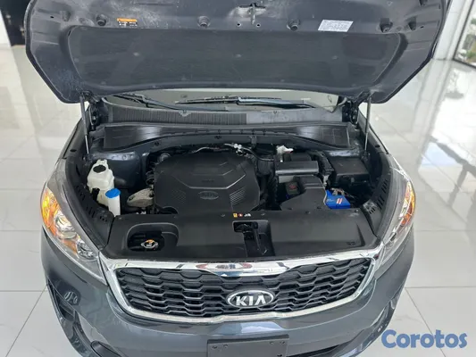 2020 Kia Sorento — foto 11 / 15