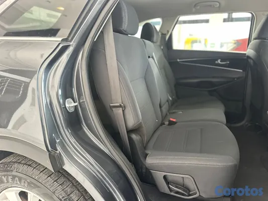 2020 Kia Sorento — foto 15 / 15