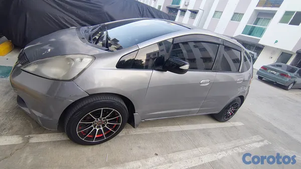 2009 Honda Fit — foto 2 / 5