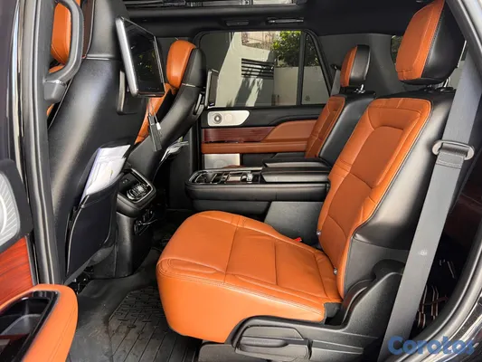 2026 Otra Lincoln Navigator — foto 6 / 13