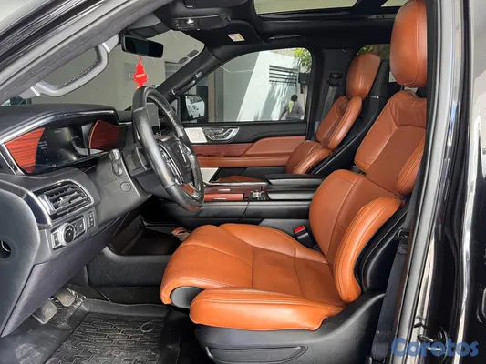 2026 Otra Lincoln Navigator — foto 7 / 13