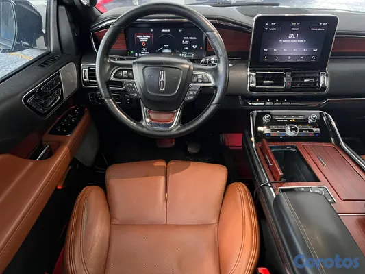 2026 Otra Lincoln Navigator — foto 9 / 13