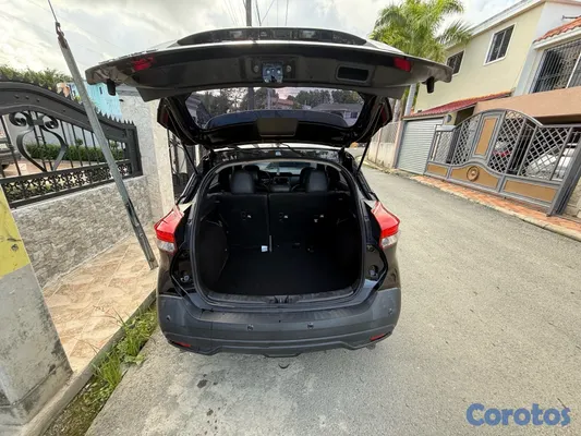 2020 Nissan Kicks — foto 7 / 7