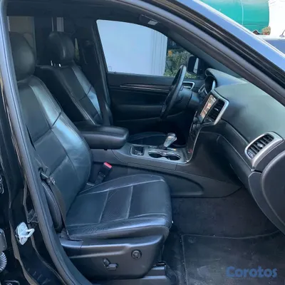 2018 Jeep Grand Cherokee — foto 8 / 12