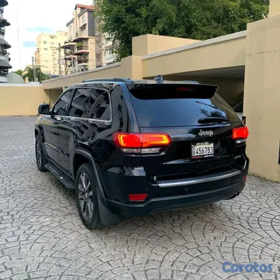 2018 Jeep Grand Cherokee — foto 12 / 12